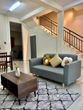SuaTamu Homestay One Aircond